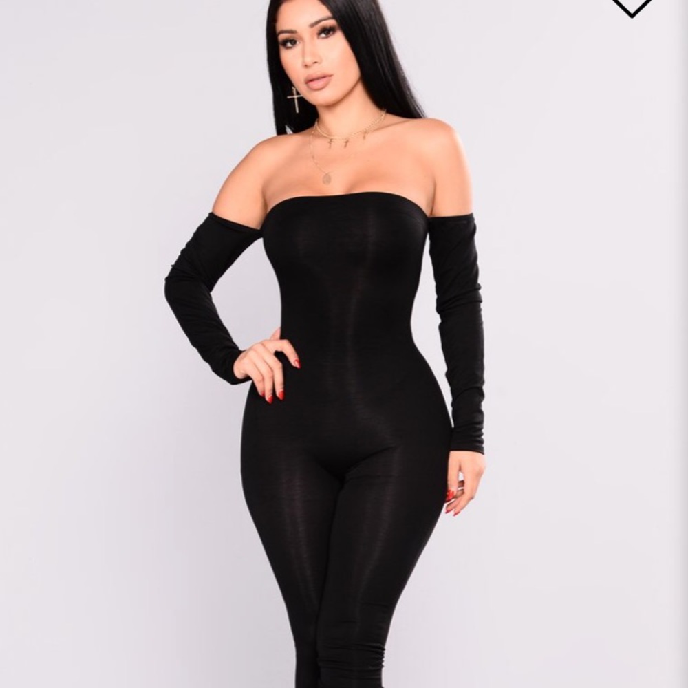 Fashion nova jumpsuit